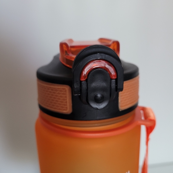 New Motivational Hourly Water Bottle - Picture 4 of 7